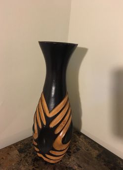 Wood flower vase