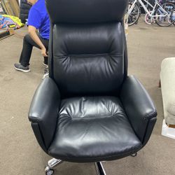 Boss Office Executive Chair
