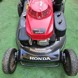 HRC 216 Honda Lawn Mower Commercial 