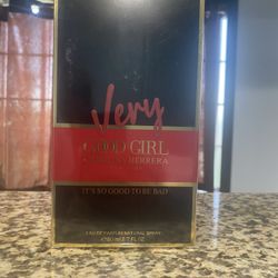 Very Good Girl Perfume