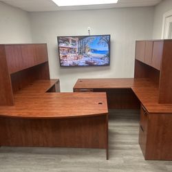 OFFICE/HOME DESK L-SHAPE DESK WITH HUTCH 