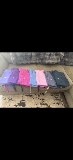 Figs scrubs  - pants/shirt