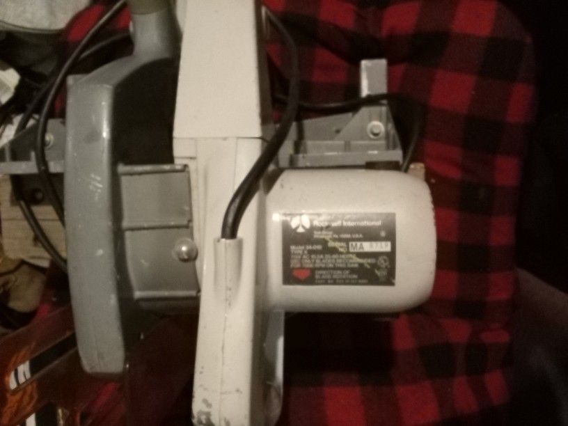 Rockwell Table Saw