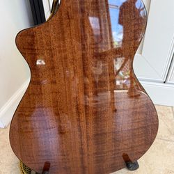 Breedlove Acoustic-Electric Bass – Pursuit Concert CE – Excellent Condition