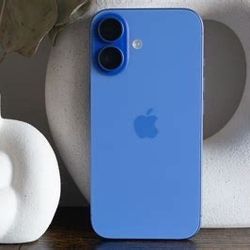 iPhone 16 Blue [YT-Mobile] 1Week Old 