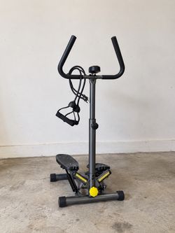 Twist Stepper with Handle Bar – Brand New