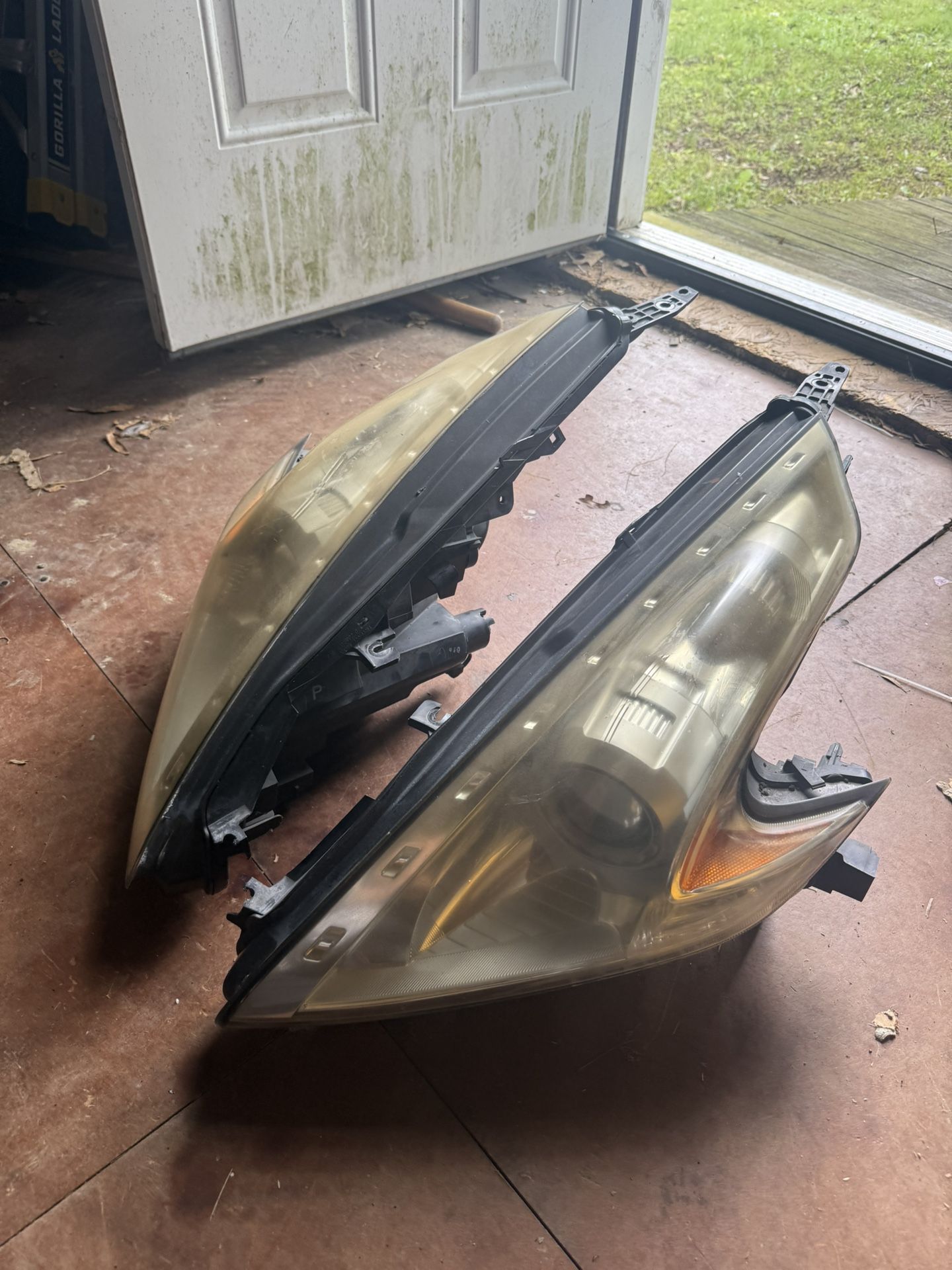 Nissan 370z Headlights