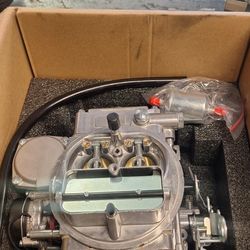 New In Box China Madr Holley  Copie 600 Cfm Carburetor  Electric Choke.  35th Ave And McDowell Phx, 