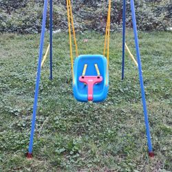 Kids Swing Set