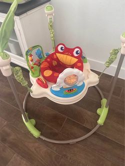 Fisher price baby jumper