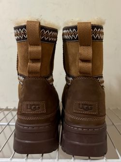 Ugg Trailgrazer Boot , Brown , Size 7
