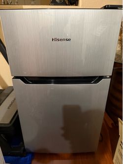 Hisense 2 doors minifridge with freezer