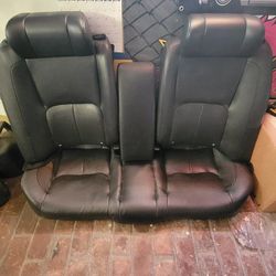 G35 Rear Seats