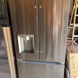 LG French Door, 24 Ft.³ Refrigerator