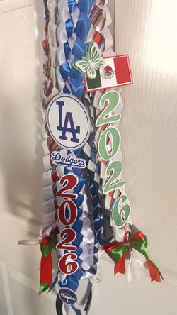 READY TO GO! NFL/MLB/ASSORTED GRADUATION LEIS