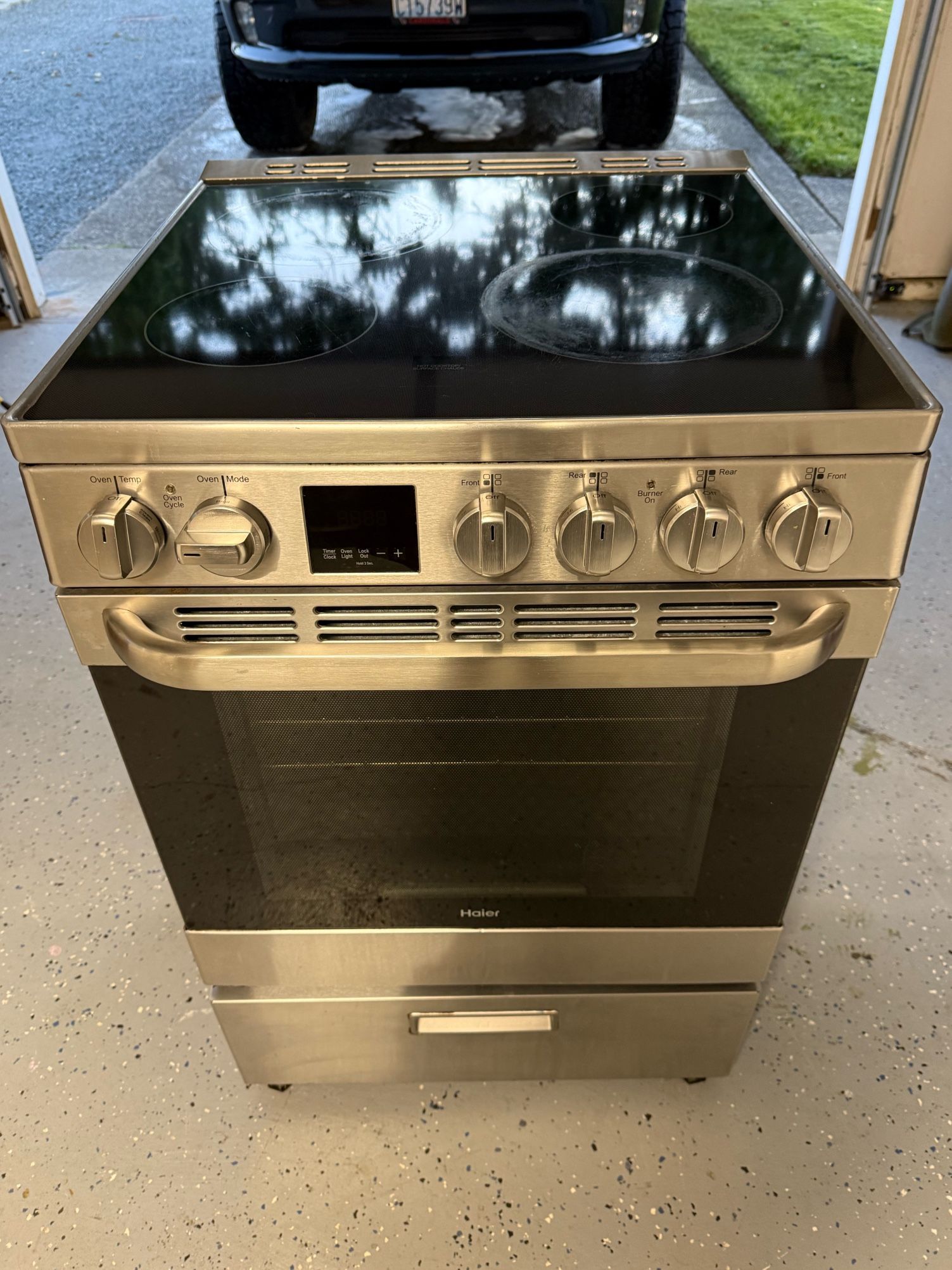 24 Inch Stove (Fully Functioning)
