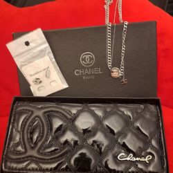 New Ladies Wallet With Earings And Necklace 