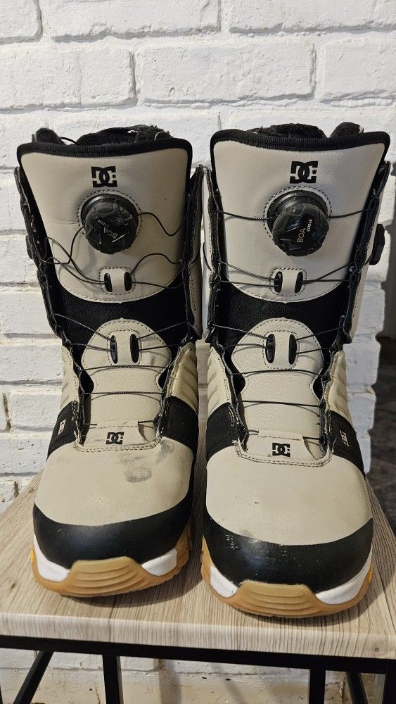 Mens DC Judge Snowboard Boots Size 9