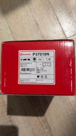 Brembo break pads front only P37018N