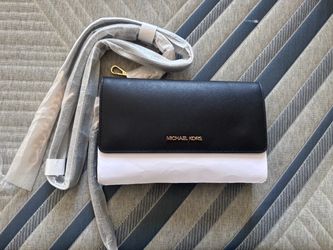 Michael Kors cross hand bag