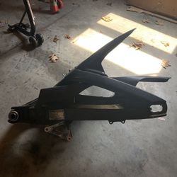 2003 - 2005 r6 swing arm.