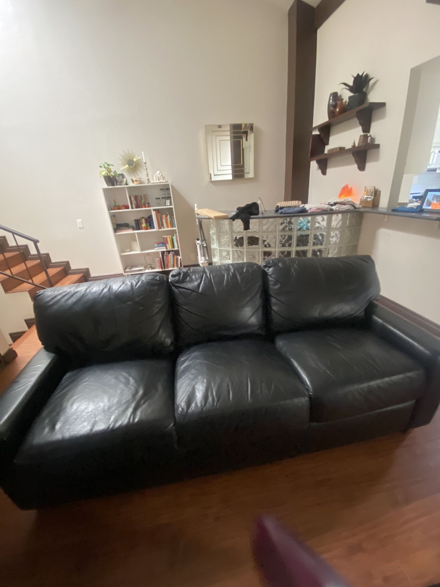 Black Polyurethane Couch 