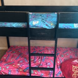 Twin Size Bunk Bed (black)