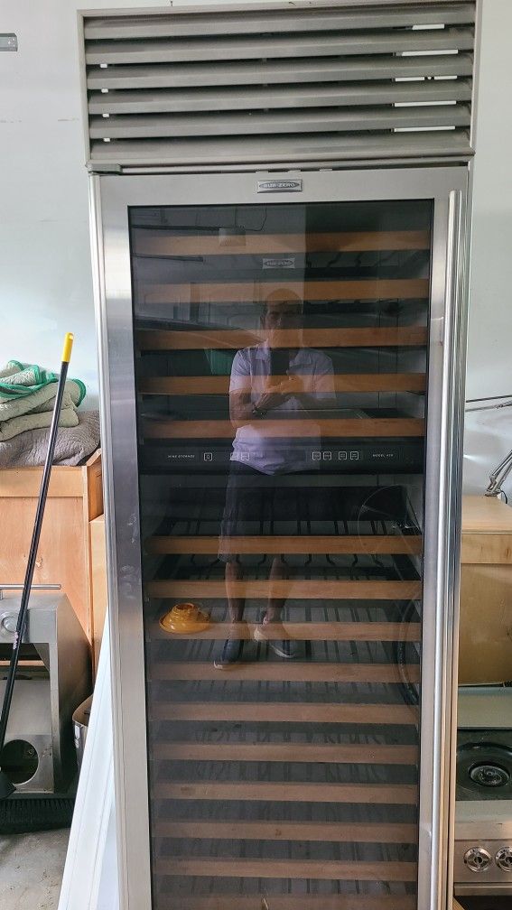 SUBZERO Wine Cooler,