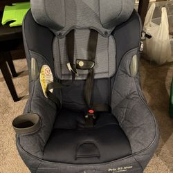 Maxi-Cosi Pria 85 Max Convertible Car Seat + 2 Extra Replacement Covers — $100