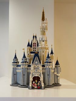 LEGO Disney Castle (71040) Retired set