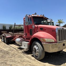 2007 Peterbilt 340 Roll Off 