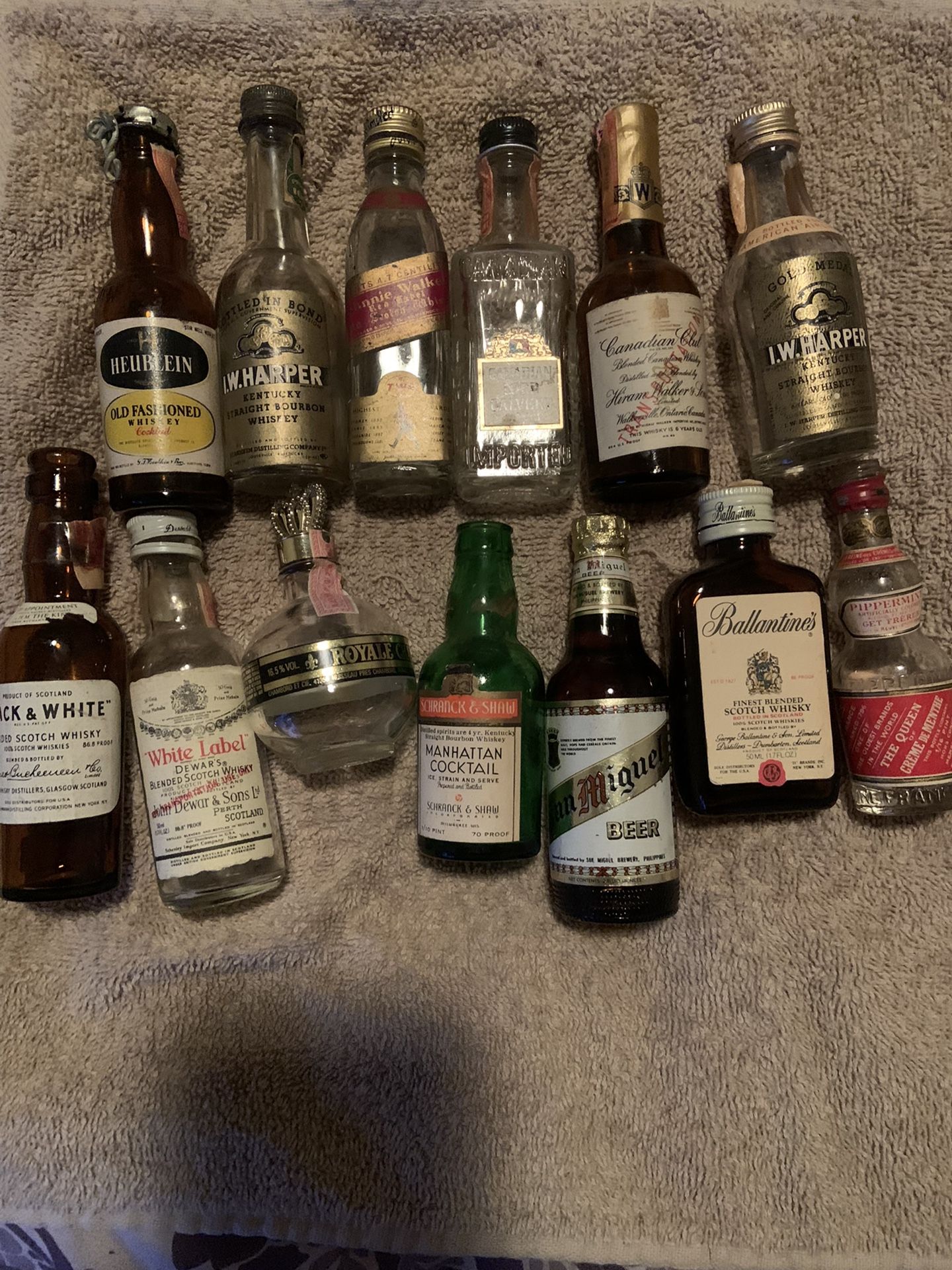 VINTAGE AIRLINES MINI BOTTLES LOT