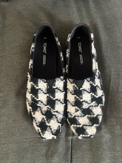 Toms Sz 8 Women