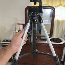 Adjustable Tripod 
