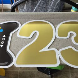 Free Video game Themed Plastic Birthday Number Signs 