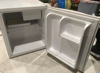 Mini fridge