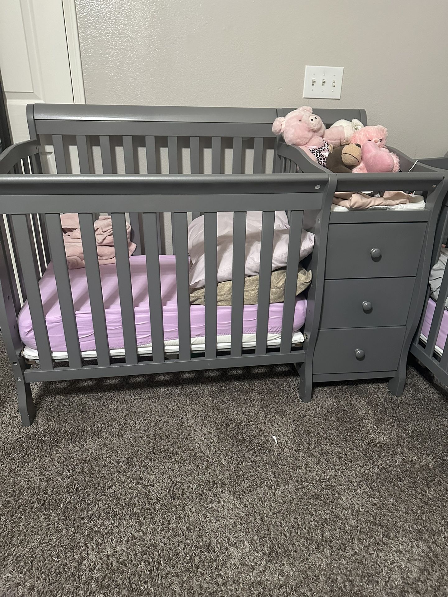 Dream On Me Jayden 4‑in‑1 Mini Convertible Baby Crib