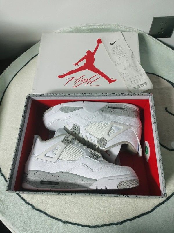 Jordan 4 White Oreo