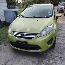 2011 Ford Fiesta 90k Miles Lost The Title For It Very Good On Gas $3500
