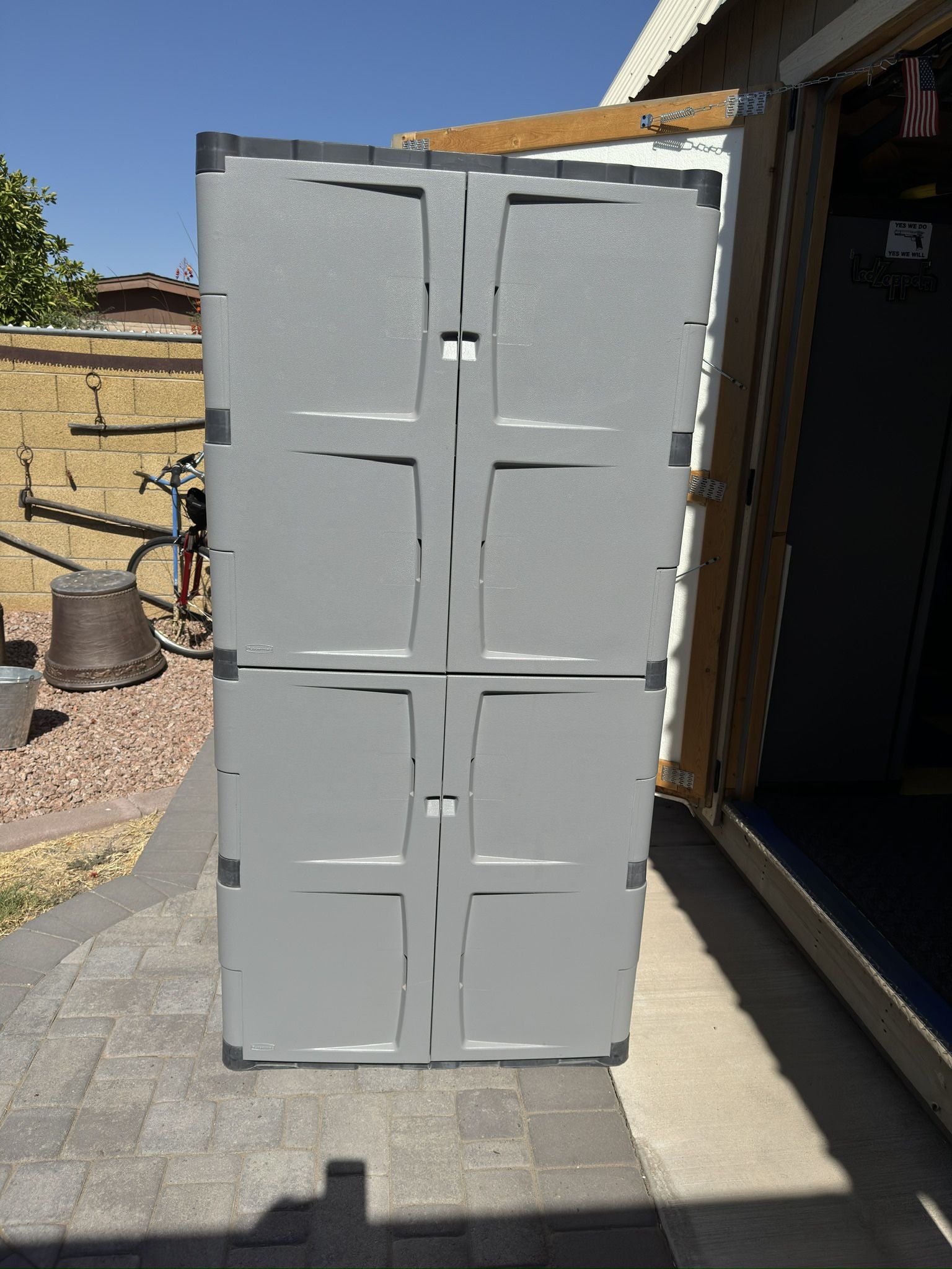 Rubbermaid Freestanding Storage Cabinet Shed