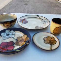 Mikasa Poppies Design Stoneware Set 38 Pieces
