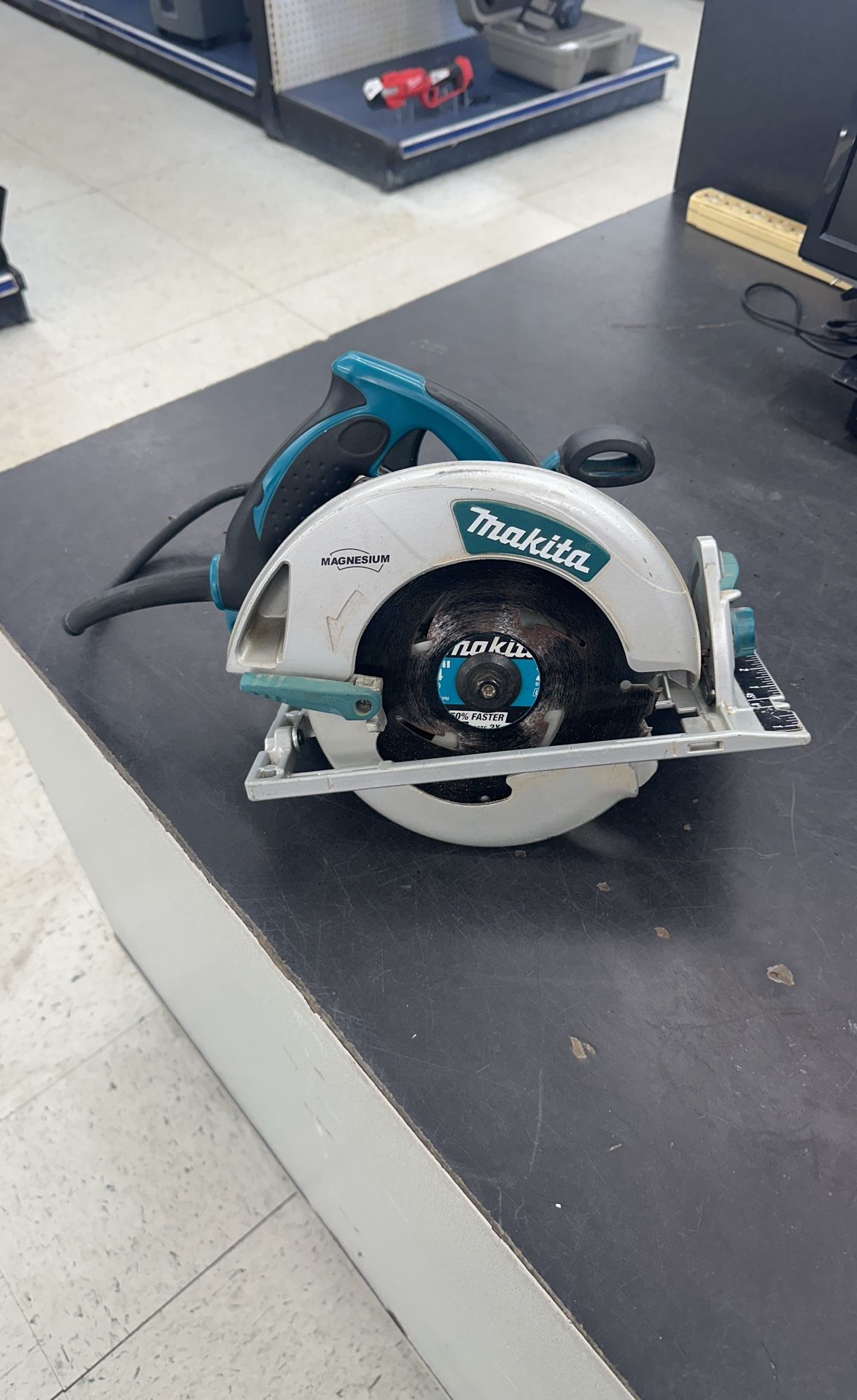 Makita Saw