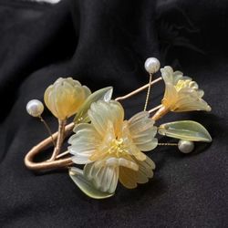 Handmade Chinese Style yellow Flower Hairpin – U-Shaped with faux Pearls new