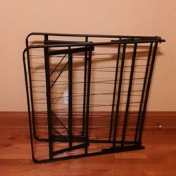 Twin-Sized Bed Frame (Collapsible)
