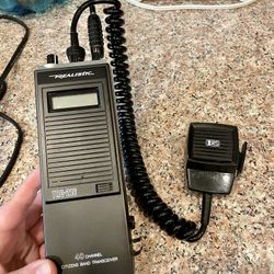 Realistic TRC-216 40 Channel CB Radio