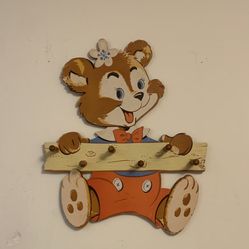 Vintage Teddy Bear Wall Clothes Rack