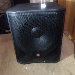 Harbinger Vari V2218s Powered Subwoofer