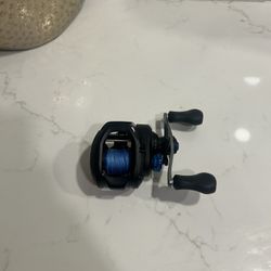 Shimano SLX A Baitcast Reel