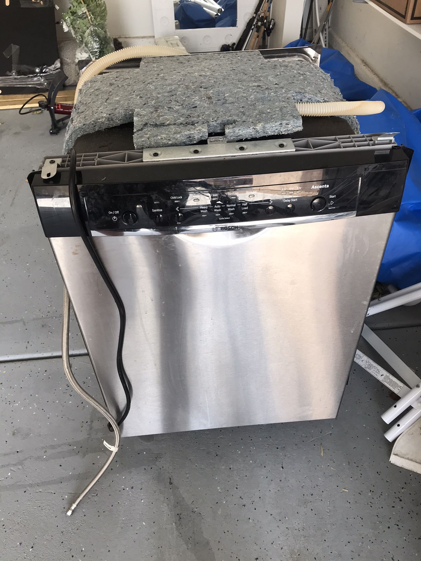 BOSCH Ascenta Stainless Steel dishwasher for Sale in Las Vegas, NV