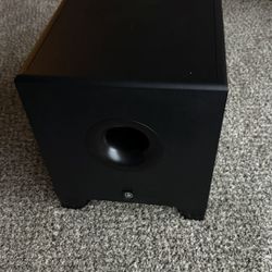 YAMAHA HS8 SUBWOOFER